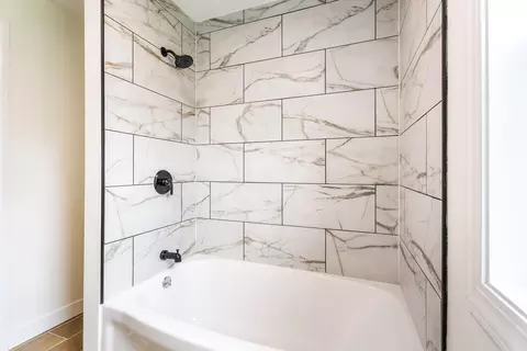 Bath - 830 W 39th Ave, Gary, IN 46408 photo 2 of 2