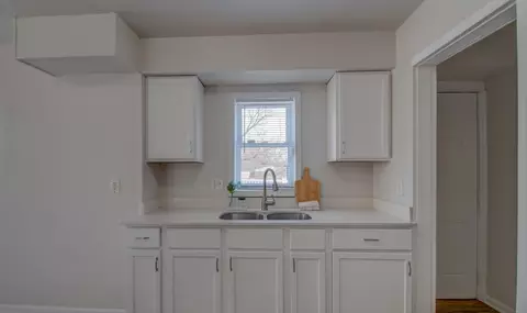 4212 E 11th Pl, Gary, IN 46403 photo 17
