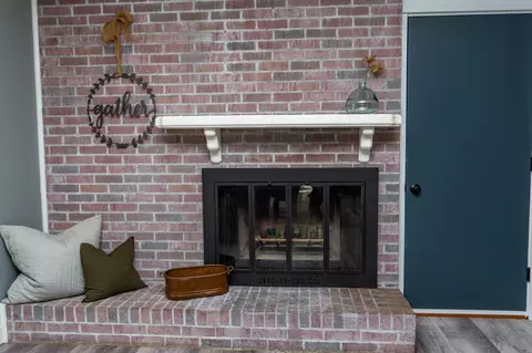 Entry Way - 665 S 150, Kouts, IN 46347 photo 1 of 2