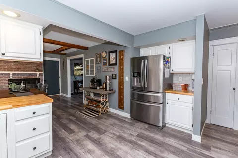 Entry Way - 665 S 150, Kouts, IN 46347 photo 2 of 2