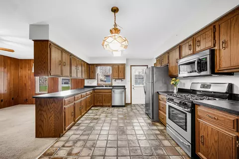 1148 Thicket Ln, Munster, IN 46321 photo 6