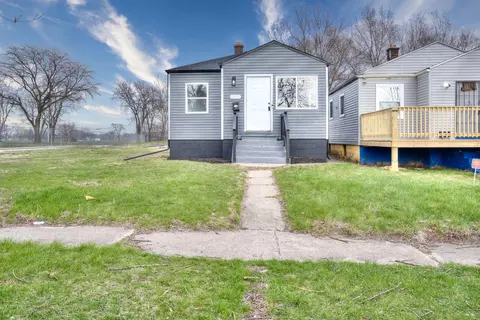 2305 Pierce St, Gary, IN 46407 photo 2