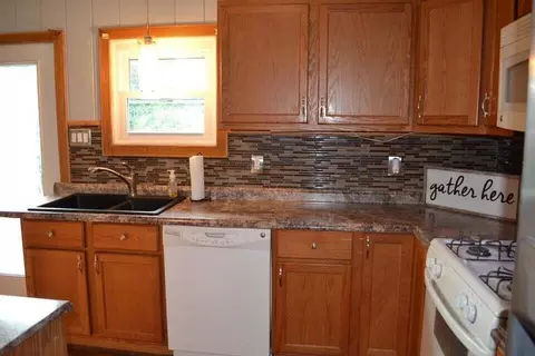 308 Michigan St, Porter, IN 46304 photo 4