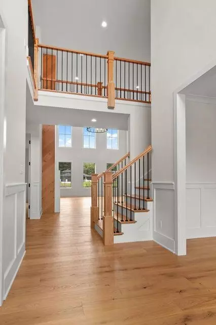 9418 Sweetspire Pl, Saint John, IN 46373 photo 3