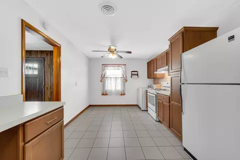 7906 Walnut Ave, Hammond, IN 46324 photo 7