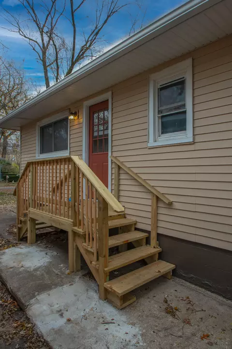 308 Hamlin St, Gary, IN 46406 photo 4