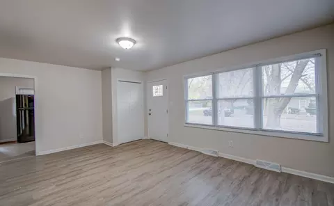 308 Hamlin St, Gary, IN 46406 photo 8