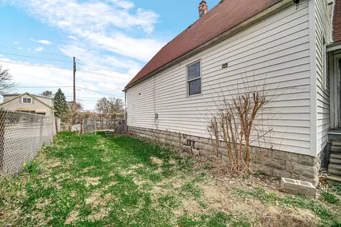 Exterior - 1254 150th St, Hammond, IN 46327 photo 2 of 3