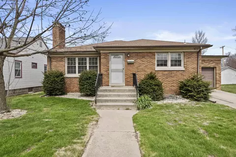 3543 Highway Ave, Highland, IN 46322