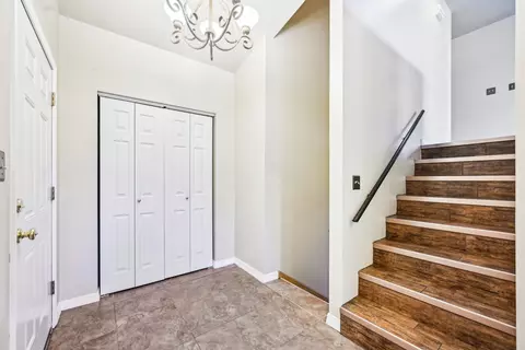 2806 Painted Leaf Dr, Crown Point, IN 46307 photo 6