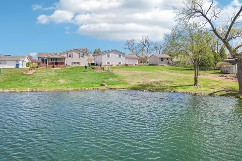 2806 Painted Leaf Dr, Crown Point, IN 46307 photo 51