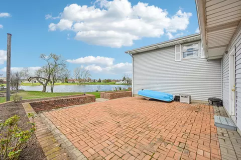 2806 Painted Leaf Dr, Crown Point, IN 46307 photo 56