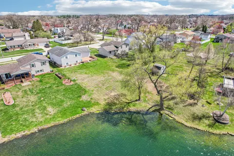 2806 Painted Leaf Dr, Crown Point, IN 46307 photo 48