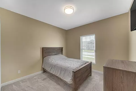 2658 Limestone Ln, Valparaiso, IN 46385 photo 14