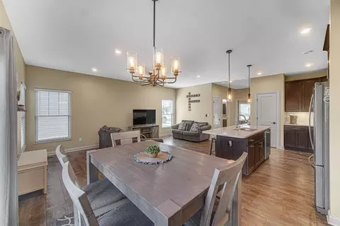 2658 Limestone Ln, Valparaiso, IN 46385 photo 4