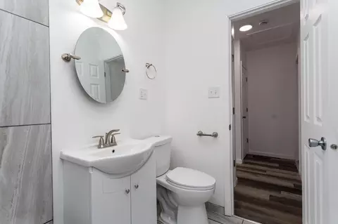 Bath - 6550 Miller Ave, Gary, IN 46403 photo 1 of 4