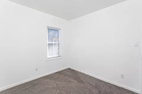 Bedroom - 6550 Miller Ave, Gary, IN 46403 photo 6 of 8