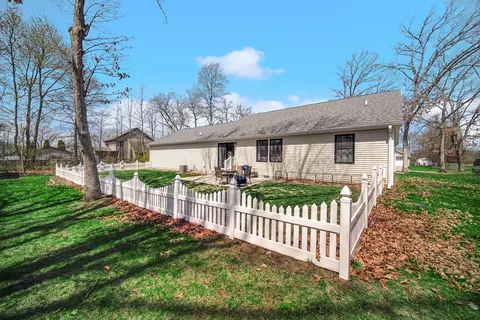 Exterior - 5611 E 1156, De Motte, IN 46310 photo 5 of 6