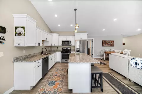 Kitchen - 5611 E 1156, De Motte, IN 46310 photo 4 of 4