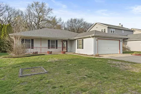 3245 170th Pl, Hammond, IN 46323