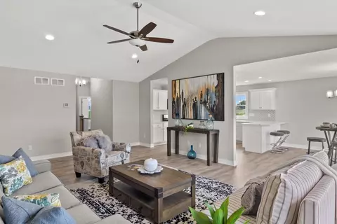 14033 Blue Sky Ct, Saint John, IN 46373 photo 3