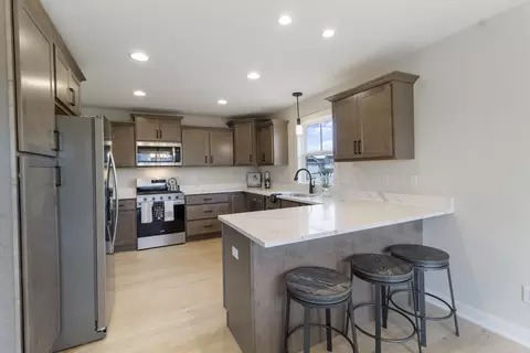 14033 Blue Sky Ct, Saint John, IN 46373 photo 10