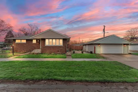 7405 Park Pl, Hammond, IN 46324
