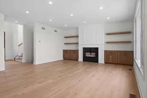 9417 Sweetspire Pl, Saint John, IN 46373 photo 5