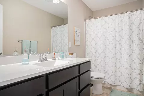 Bath - 10500 Imperial Pl, Cedar Lake, IN 46303 photo 2 of 2