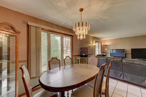 Dining - 505 Osage Dr, Dyer, IN 46311 photo 2 of 2