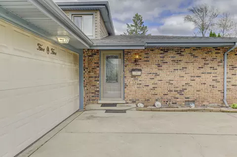 Exterior - 505 Osage Dr, Dyer, IN 46311 photo 3 of 5