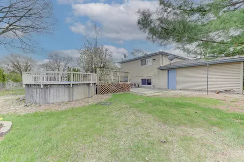Exterior - 505 Osage Dr, Dyer, IN 46311 photo 4 of 5