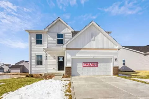3853 Fender St, Valparaiso, IN 46385
