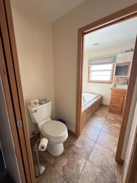 1328 Ridgeway Ave, Munster, IN 46321 photo 8