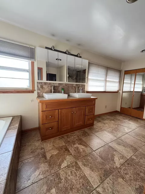 1328 Ridgeway Ave, Munster, IN 46321 photo 10