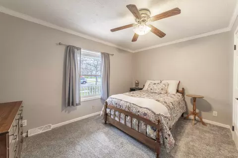 Bedroom - 1040 Elm St, Griffith, IN 46319 photo 2 of 3