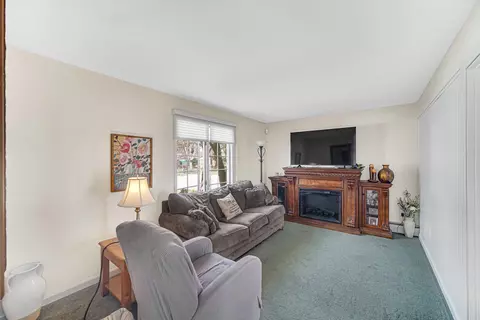 Living - 8 Northview Dr, Valparaiso, IN 46383 photo 4 of 4