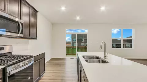 Kitchen - 10543 Whitney Pl, Saint John, IN 46373 photo 1 of 3