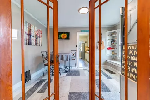 Entry Way - 522 E Clark St, Crown Point, IN 46307 photo 6 of 15
