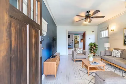 Entry Way - 522 E Clark St, Crown Point, IN 46307 photo 5 of 15