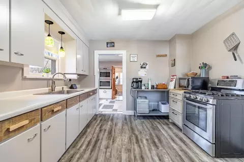 Kitchen - 522 E Clark St, Crown Point, IN 46307 photo 2 of 4