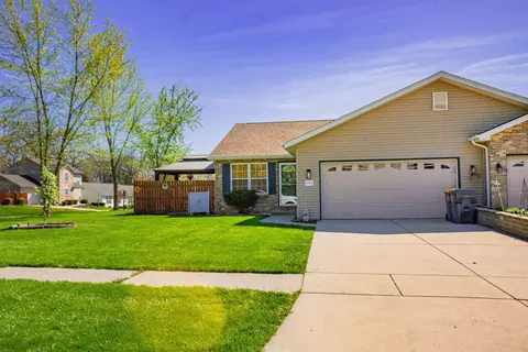 683 A Coventry Ln, Valparaiso, IN 46385