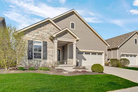 3072 Indian Summer Cir, Valparaiso, IN 46385