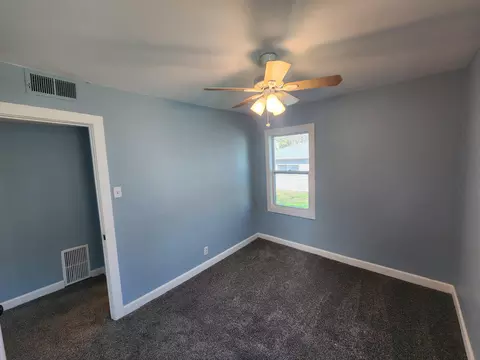 Bedroom - 7740 Old Columbia Ave, Hammond, IN 46324 photo 2 of 2