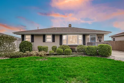 931 N Elmer St, Griffith, IN 46319 photo 1