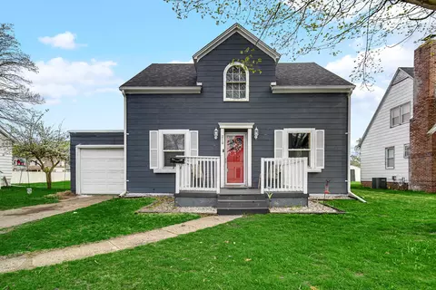 210 Garden St, North Judson, IN 46366