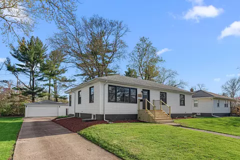 516 212th Pl, Dyer, IN 46311 photo 1
