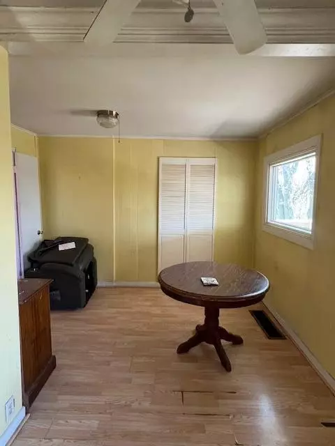 Living - 7704 Maple Ave, Gary, IN 46403 photo 3 of 4