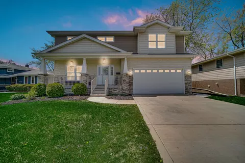 Exterior - 8012 Beech Ave, Munster, IN 46321 photo 2 of 4