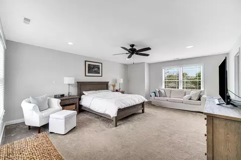 Bedroom - 8012 Beech Ave, Munster, IN 46321 photo 1 of 2